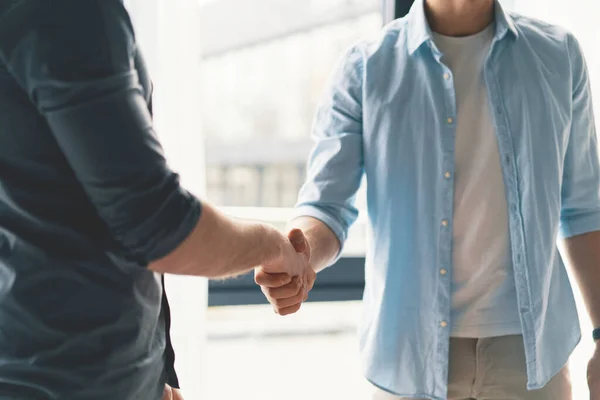 Conceito de reunião de parceria de negócios, handshake de homens de negócios — Fotografia de Stock