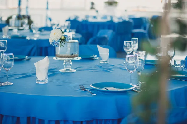 Decorated wedding table — Stock Photo, Image