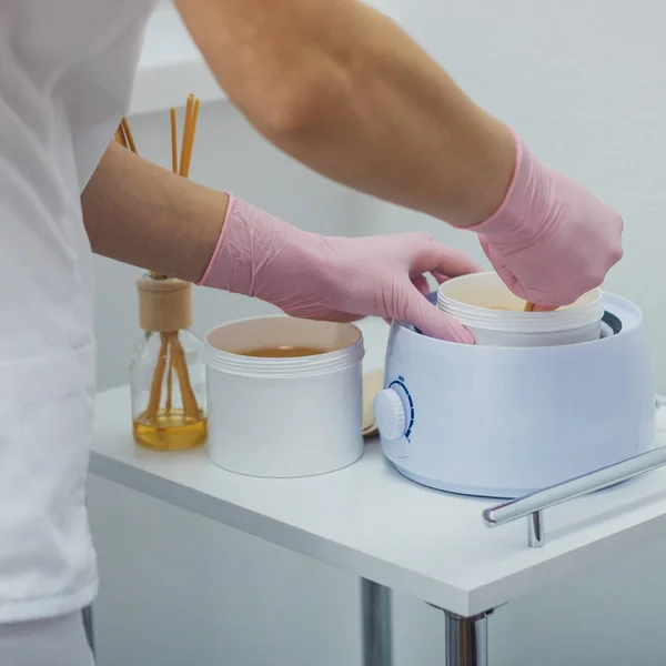 ağda ya da epilasyon sugaring