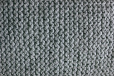 Gri doku yün örgü