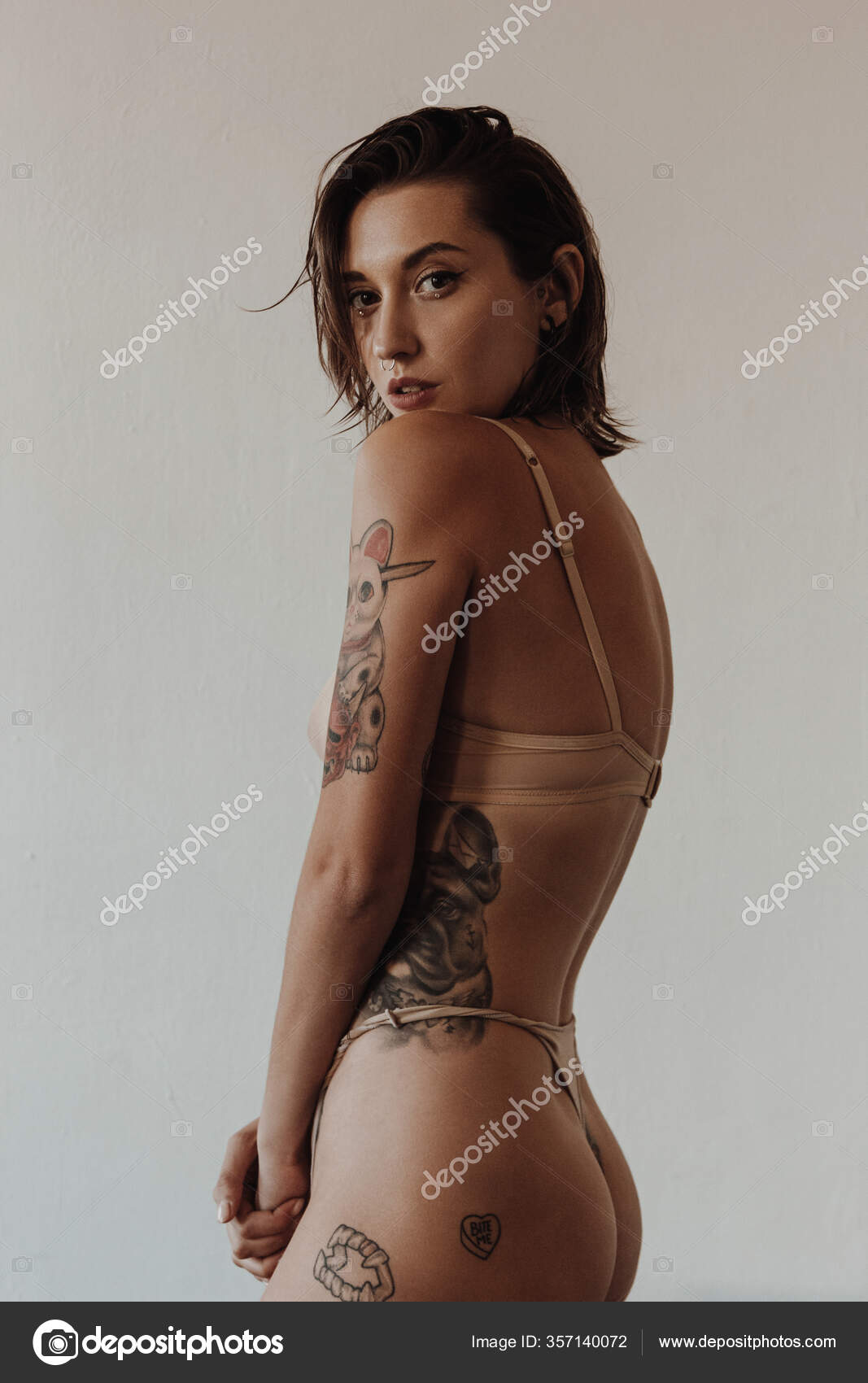 Sexy Women with Tattoos That Turn Heads