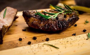 ızgara domuz biftek