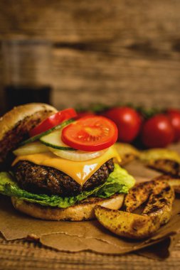 Izgara sığır eti hamburger