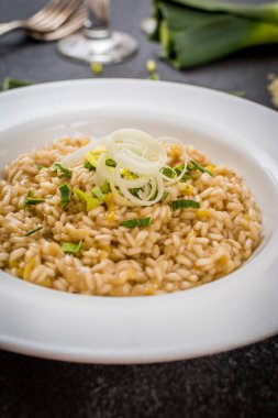 Risotto pırasa ile