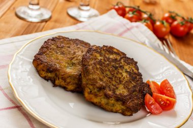 Kızarmış patates tava keki