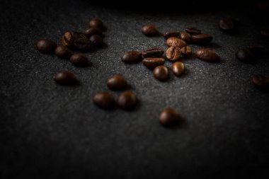 Taş kahve çekirdekleri