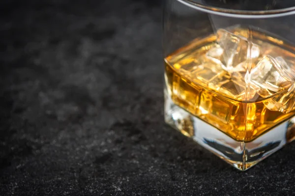Whisky con ghiaccio — Foto Stock