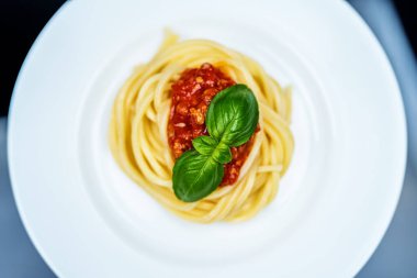 İtalyan spagetti siyah