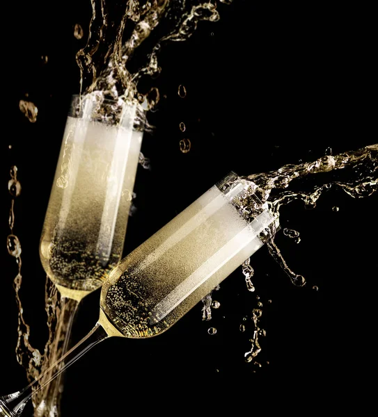 Verre à champagne avec éclaboussures — Photo