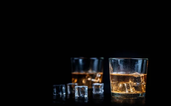 Whisky, whisky lub bourbon — Zdjęcie stockowe