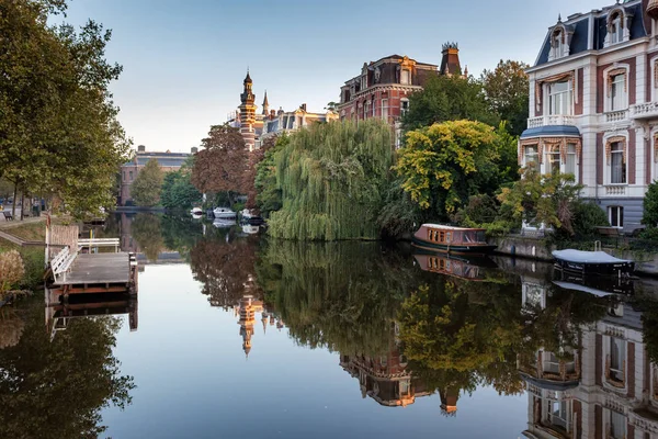 Канали Амстердама, Голландія Нідерланди — стокове фото