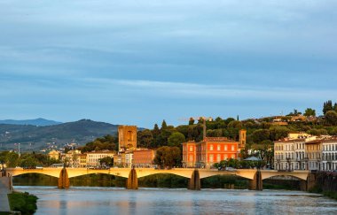 Nehir Arno Floransa İtalya 