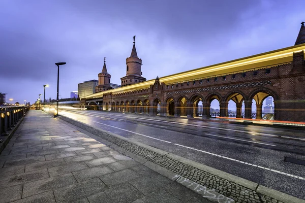 Ponte Oberbaum a Berlino — Foto Stock