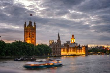  Palace of Westminster Elizabeth Kulesi ile