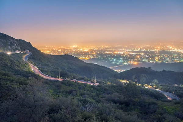 Vista Nocturna Del Camino Sinuoso Montaña Margalla Islamabad Pakistán — Foto de Stock