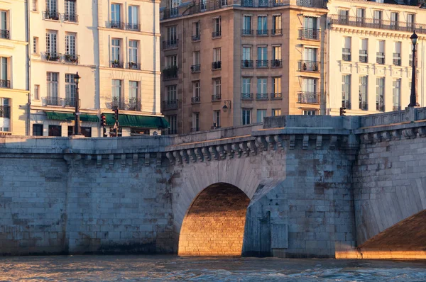 Pitoresk Bentleri Seine Nehri Köprü Paris Fransa — Stok fotoğraf