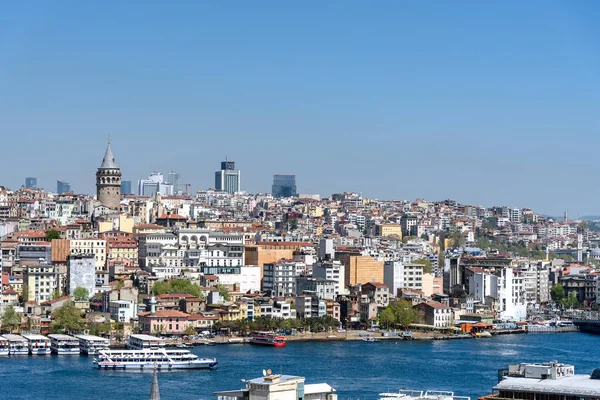 Steamboats Turcos Cidade Istambul Através Bósforo — Fotografia de Stock