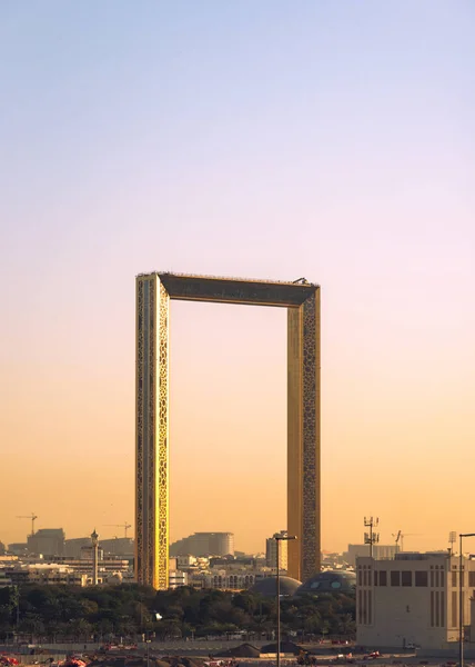 迪拜框架是一个建筑地标在 Zabeel — 图库照片
