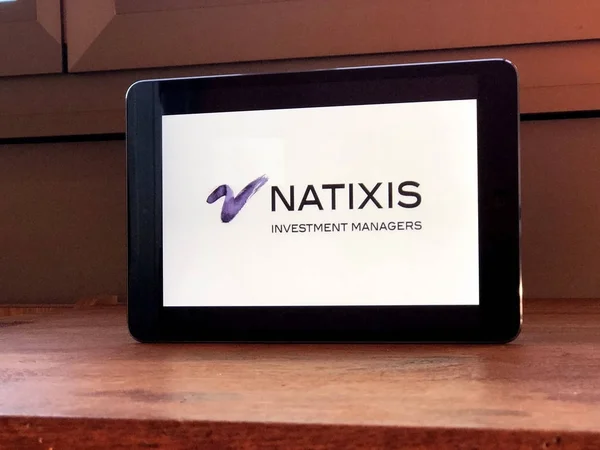 Январь 2020 Парма Италия Значок Логотипа Компании Natixis Экране Планшета — стоковое фото