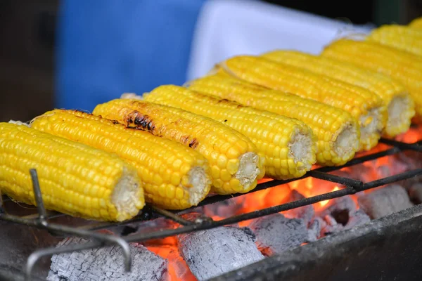 閉じる焼きとうもろこし野菜料理の背景 — ストック写真