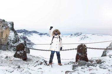 Changbai dağ manzarası, Jilin, Chi Zirvesi'nde uzun yürüyüşe çıkan kimse