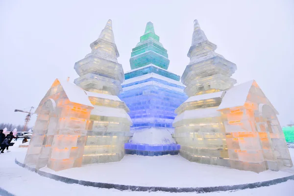 HARBIN, CHINA - JAN 21, 2017: Harbin International Ice and Snow Sculpture Festival is an annual winter festival that takes place in Harbin. It is the world largest ice and snow festival. — Stock Photo, Image