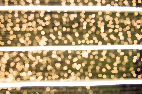 Árbol de Navidad y decoraciones y luces —  Fotos de Stock