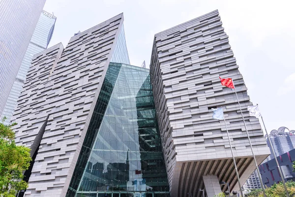 GUANGZHOU, CHINA - APR 03, 2017: Guangzhou New library landscape — Stock Photo, Image