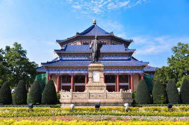 Guanghzou, Çin - 02 Nisan 2017.The Sun Yat-Sen Memorial Hall bir sekizgen şeklindeki Guangzhou, Çin'de inşa ediyor. Sun Yat-Sen bir devrimci ve siyasi liderdi. Güneş Cumhuriyet Çin kurucu babası olduğu gibi.