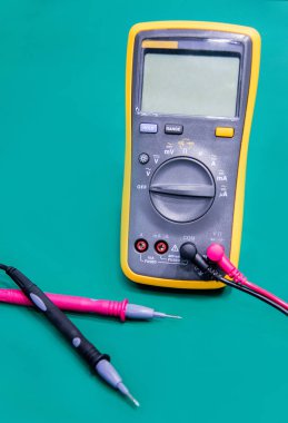 Esd masada dijital multimetre