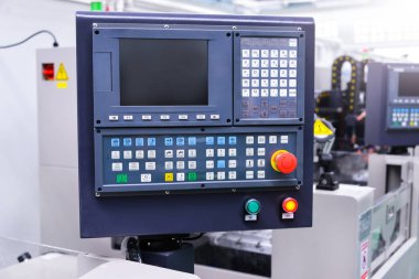 CNC makine denetleyicisi konsolunda fabrika ile