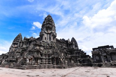 Wat Angkor Kamboçya ve dünyanın en büyük dini anıt karmaşık bir tapınak olduğunu