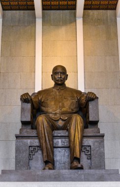 Sun Yat-sen, ulusal Sun Yat-sen Memorial Hall Xinyi ilçe, Taipei, Tayvan bulunur.