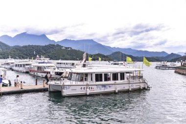Güneş ay Gölü su bir turistik yanı sıra Tayvan en büyük organıdır. Yuchi İlçesi, Nantou, Tayvan'da bulunan