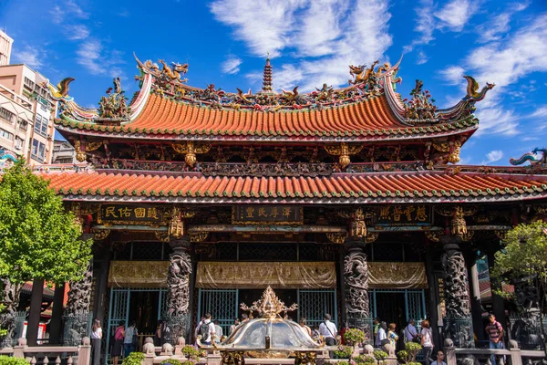 Longshan ναός είναι το όνομα του τουλάχιστον πέντε διάσημα ναούς στην Ταϊβάν, βρίσκεται στην Ταϊπέι. — Φωτογραφία Αρχείου