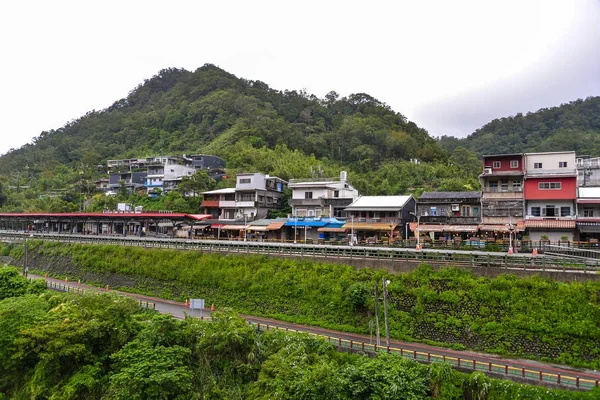 Pingxi bölgesinin Shifen eski Street bölüm fener başlatılması için bu hat boyunca ünlü turistik durur biri haline gelmiştir. — Stok fotoğraf