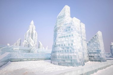 Harbin Uluslararası Buz ve kar Heykel Festivali Harbin, Çin için bir yıllık kış festivali var. Dünyanın en büyük buz ve kar Festivali olduğunu.