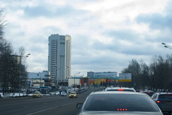 Stadtverkehr Moskau Der Kreuzung Von Obruchev Straße Und Profsoyuznoye Shosse — Stockfoto