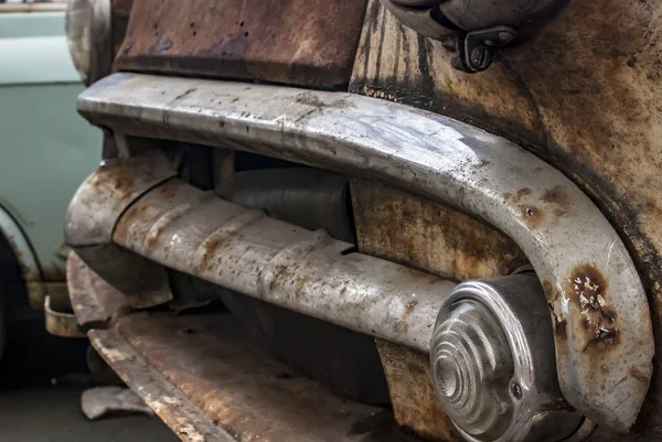 Vorderansicht Eines Alten Autos Nahaufnahme — Stockfoto