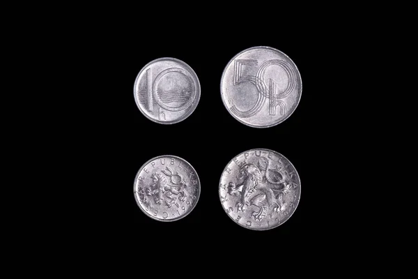 Monety Republiki Czeskiej Czarnym Tle Stare Czeskie Monety Heller — Zdjęcie stockowe
