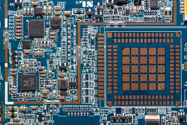 Placa de circuito, microchip, primer plano, color azul. Ilustración tecnológica — Foto de Stock