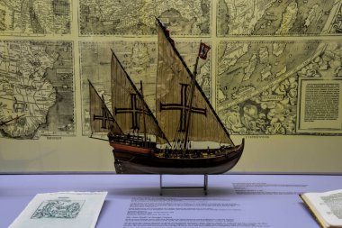 Münih, Almanya - 18 Ocak 2020: Alman Teknik Müzesi dünyanın en büyük bilim ve teknoloji müzesidir ve bunlardan biri en büyük koleksiyon gemisi modellerinden biri olan birçok farklı teknik alanlara sahiptir..