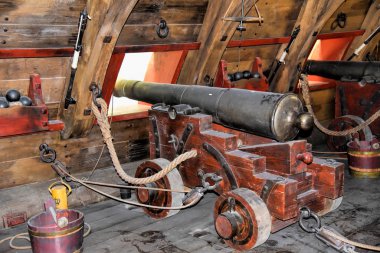 Münih, Almanya - 18 Ocak 2020: Alman Teknik Müzesi dünyanın en büyük bilim ve teknoloji müzesidir ve bunlardan biri en büyük koleksiyon gemisi modellerinden biri olan birçok farklı teknik alanlara sahiptir..