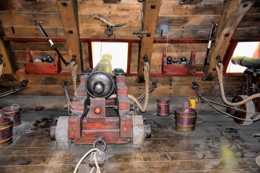 Münih, Almanya - 18 Ocak 2020: Alman Teknik Müzesi dünyanın en büyük bilim ve teknoloji müzesidir ve bunlardan biri en büyük koleksiyon gemisi modellerinden biri olan birçok farklı teknik alanlara sahiptir..