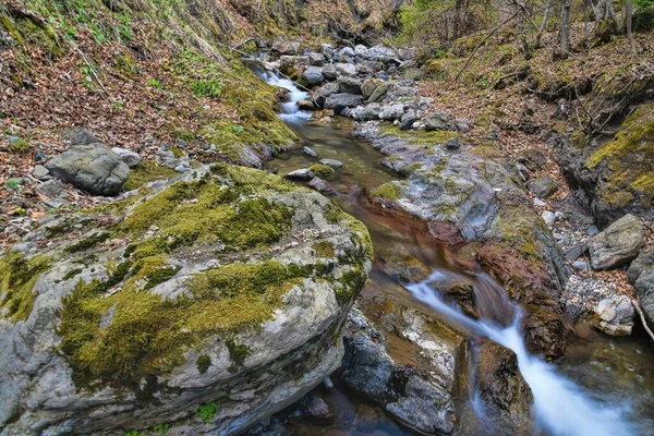 Hdr Fotografia Paesaggio All Aperto Fiume Con Rocce — Foto Stock