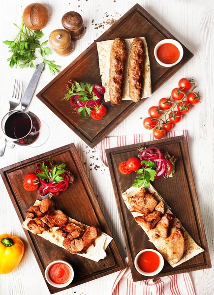 Shish kebabs views from above top Different types, restaurant — Stock Photo, Image