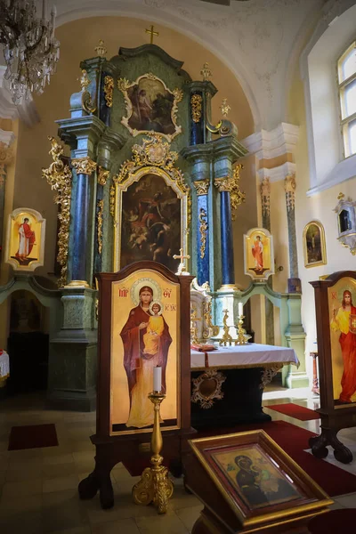 Preparando-se para o batismo na Igreja Ortodoxa — Fotografia de Stock