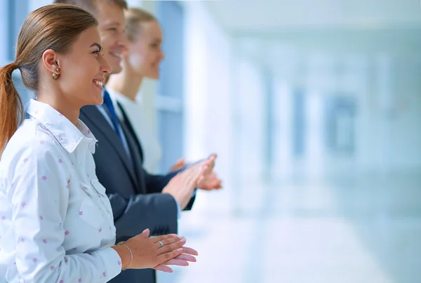 Empresarios aplaudiendo - conceptos de felicitación y aprecio — Foto de Stock