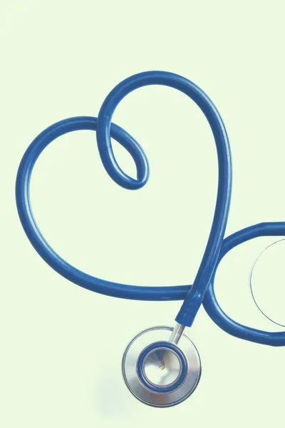 Stetoskop w formie serca znak — Zdjęcie stockowe