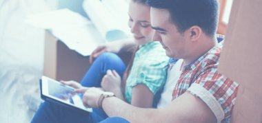 Çift katta oturan ev taşıma